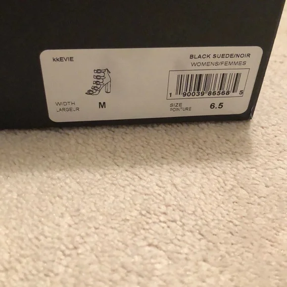 Kendall + Kylie heels - Picture 7 of 7